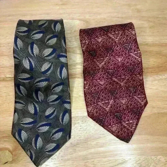 Two Timeless Bugatti Men's Ties - 100% Italian Silk - Picture 8 of 8